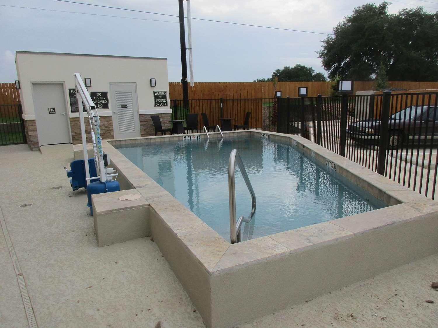 Best Western Green Oaks Inn La Vernia Exterior foto